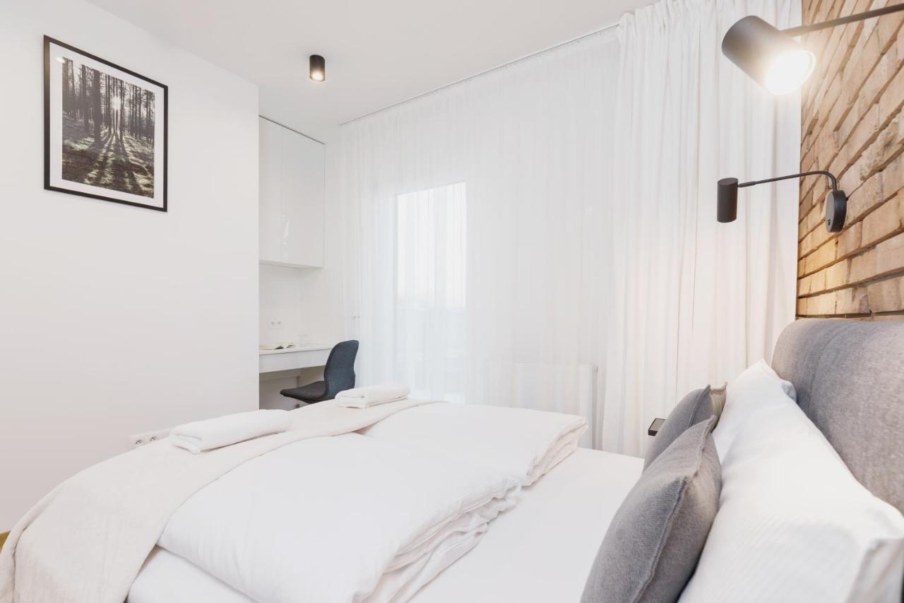 Supernova Near Tauron Arena By Renters Apartment Krakau